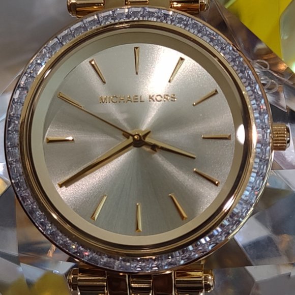 Michael Kors Mini Darci Watch - Picture 4 of 9